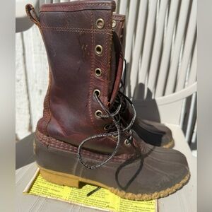 L.L. Bean Women’s Leather and Wool Lined Boots 6